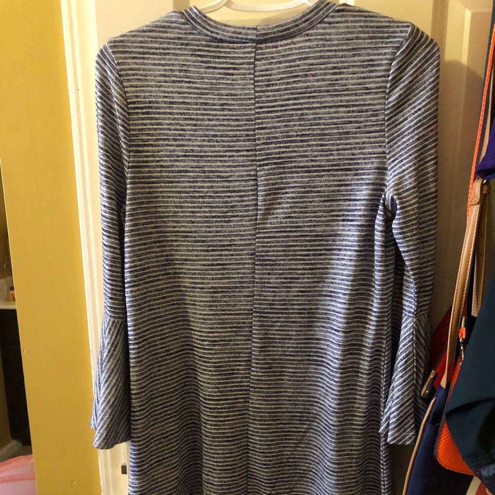 Dress - Picture 5 of 5